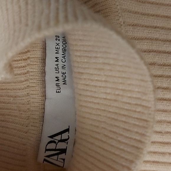 Zara Turtleneck/ Cropped/ Cream/ Sz M/ Tie Up/ Bodycon/ Sexy - Picture 2 of 4